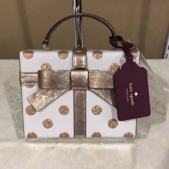 Kate Spade Wrapping Party Gift Box Crossbody - Picture 5 of 14